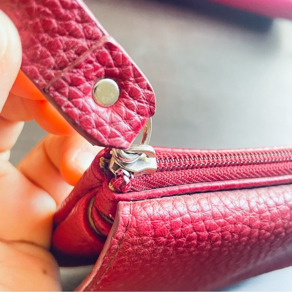 LAURENT DAVID PEBBLED PATTERN
RED MINI BAG MINI PURSE WALLET ZIPPER SNAP CLOSURE - Picture 10 of 13